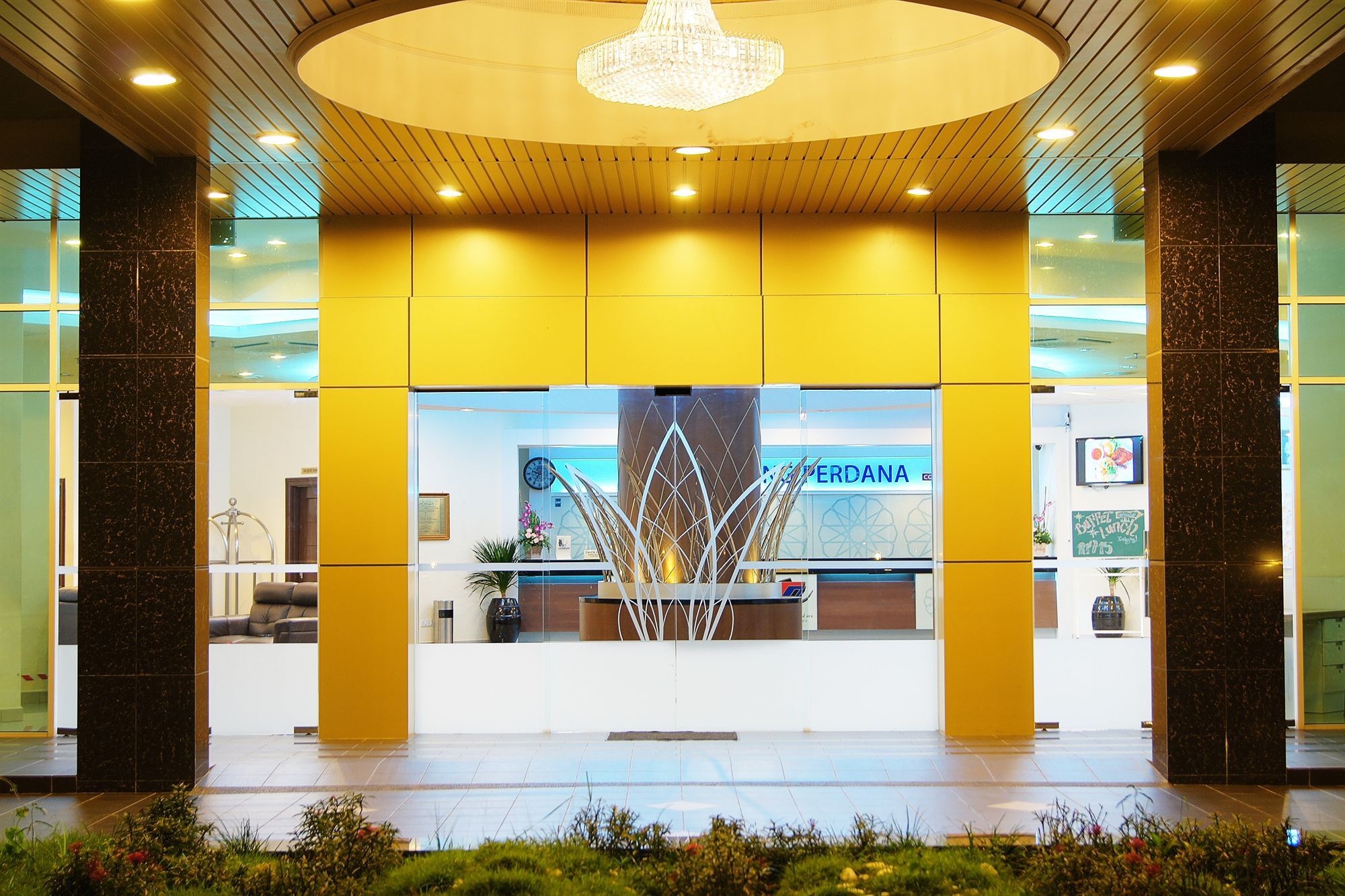 Hotel Taiping Perdana Buitenkant foto